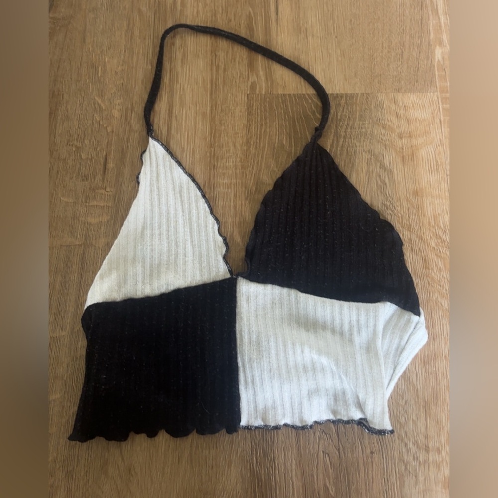 SHEIN Black and White Colorblock Crop Top